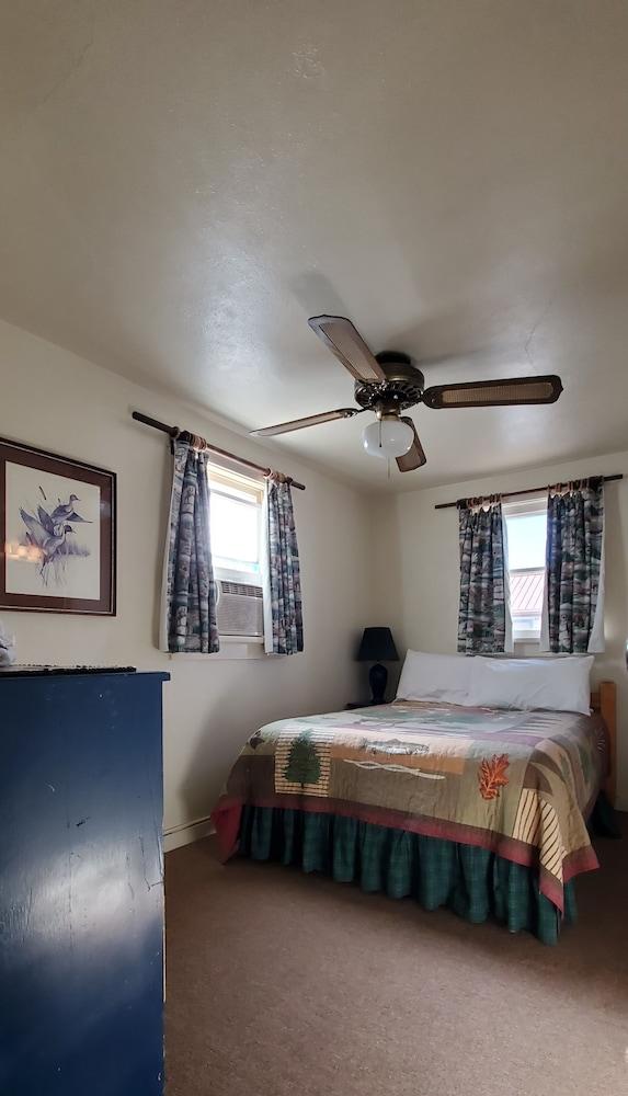 Hikers Cimarron Inn & RV Park LLC photo 19