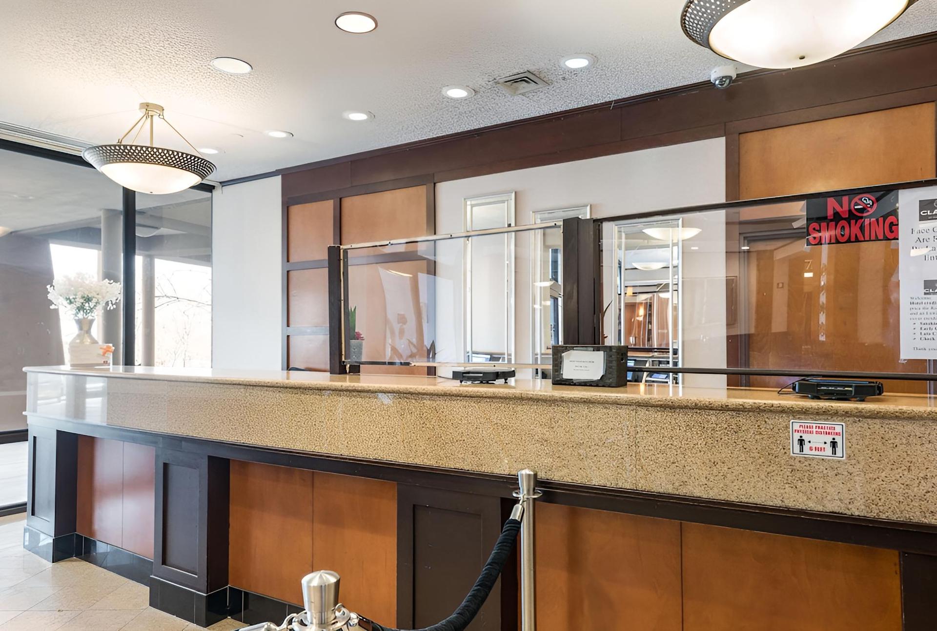 Clarion Hotel & Suites photo 14