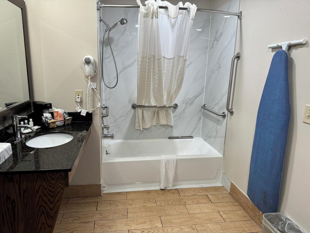 Quality Inn Lagrange East I-85 photo 12