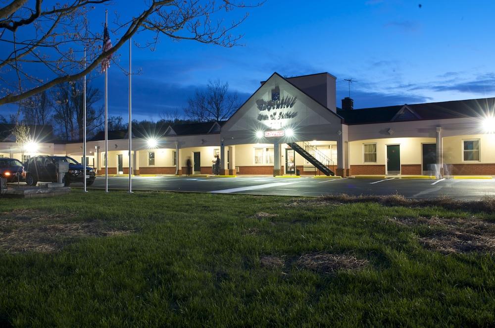 Executive Inn And Suites photo 40