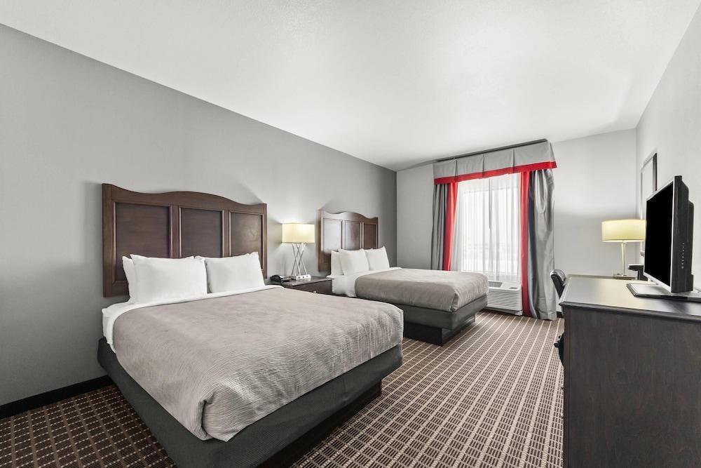 Quality Inn & Suites Pearsall photo 10