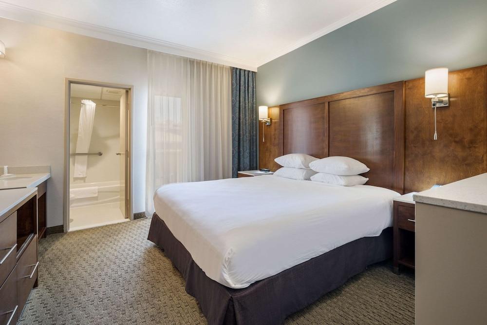 MainStay Suites John Wayne Airport by Choice Hotels photo 27