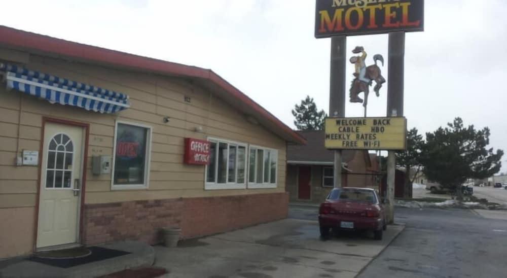 Mustang Motel photo 1