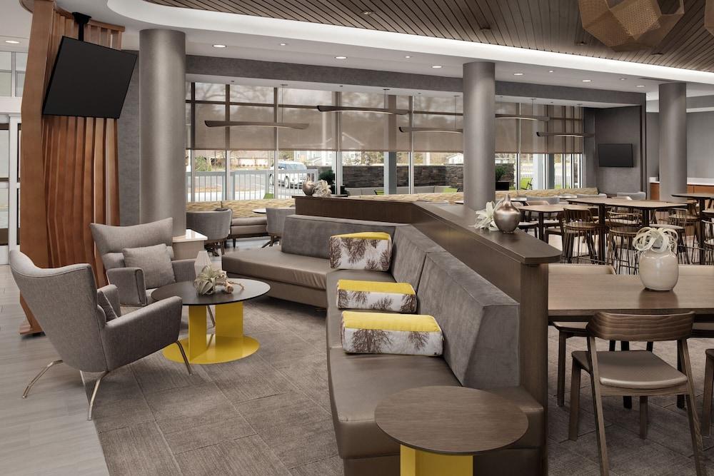 Springhill Suites By Marriott Fayetteville I 95 photo 2