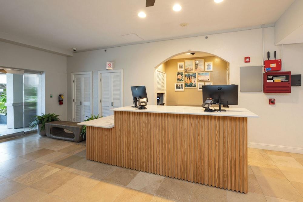 Regency on Beachwalk Waikiki by OUTRIGGER photo 53