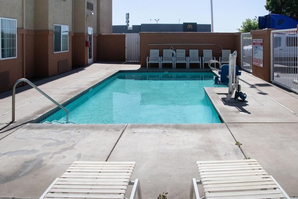Microtel Inn & Suites by Wyndham Lodi/North Stockton photo 30