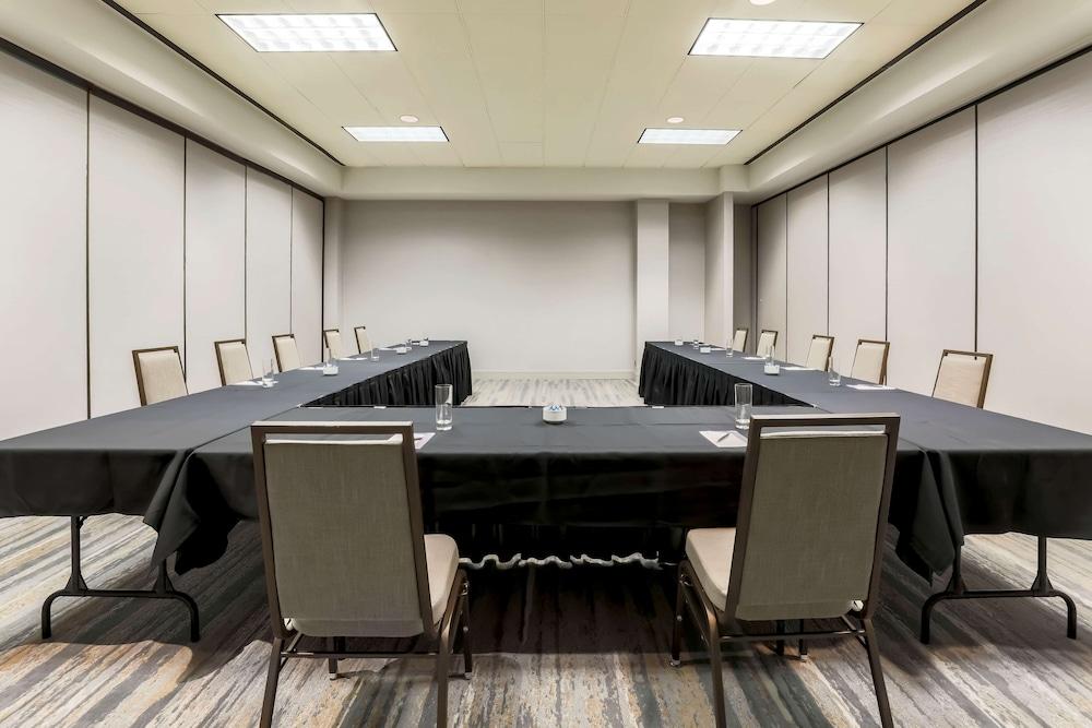 Hilton Richardson Dallas photo 62
