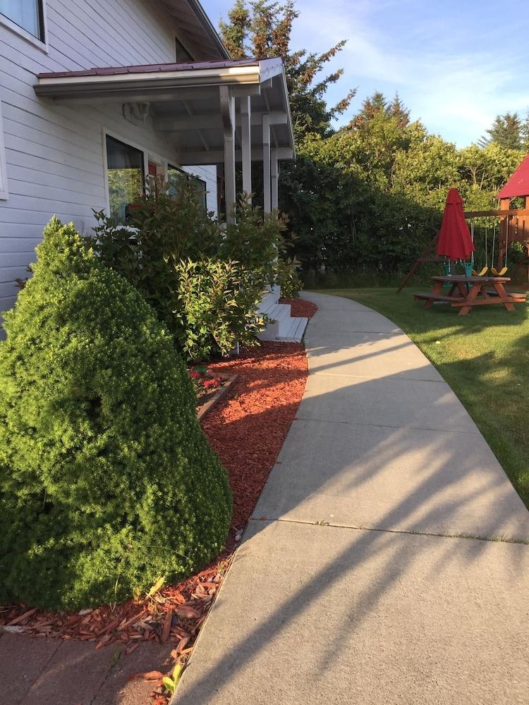 White House Inn on the Waterfront photo 6