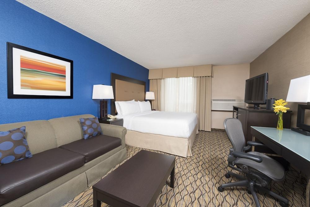 Grand Royal Hotel O'Hare - Chicago photo 18