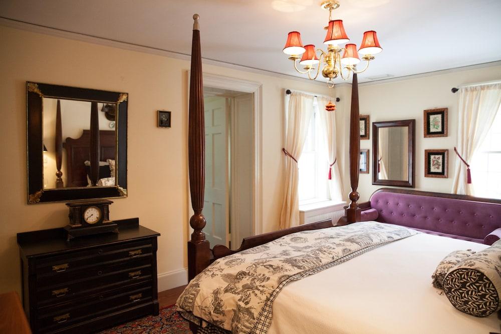 Bee and Thistle Inn photo 2