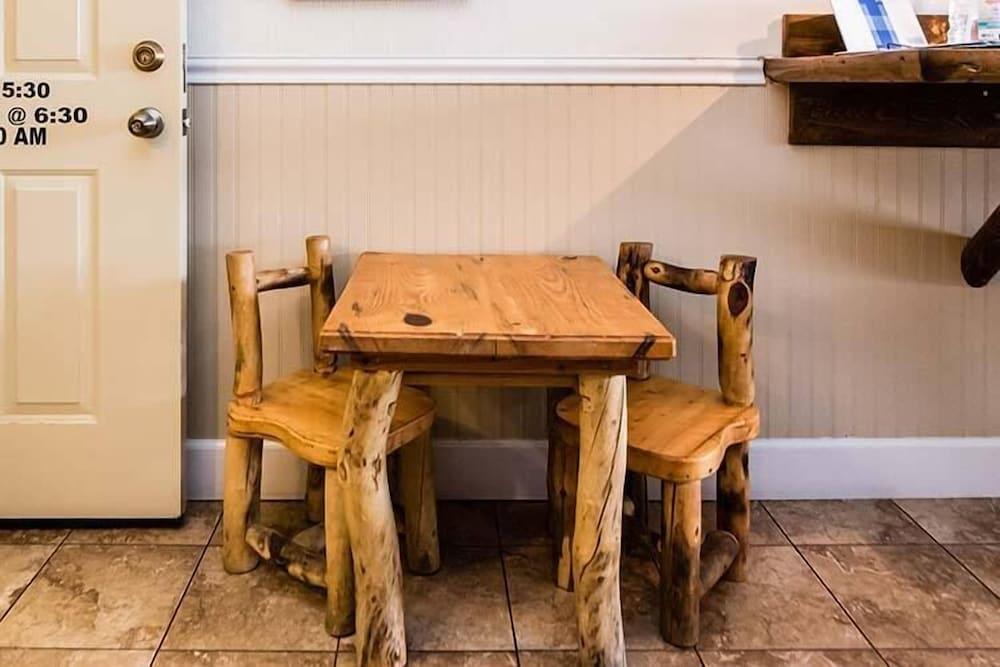 Western Inn photo 12
