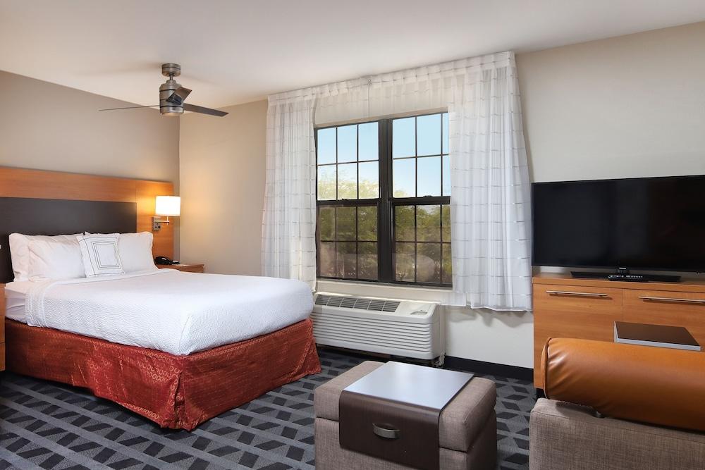 TownePlace Suites by Marriott Tucson photo 12
