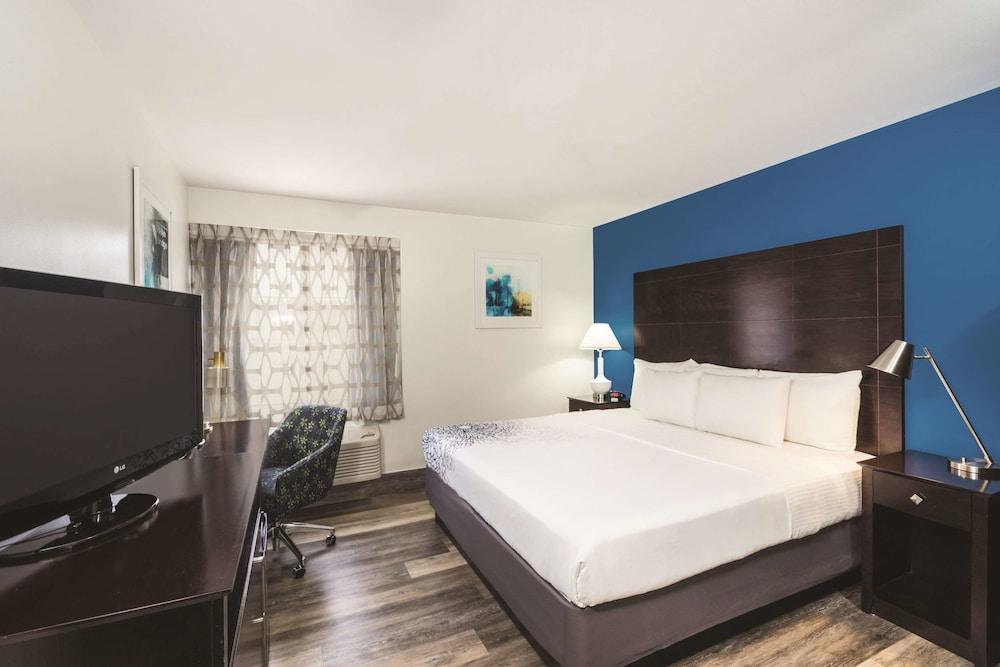 La Quinta Inn & Suites by Wyndham Brooklyn Downtown photo 4