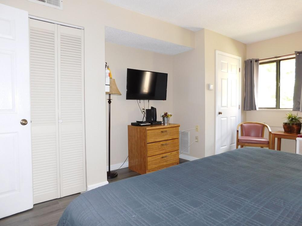 Laurel Inn Condominium photo 39