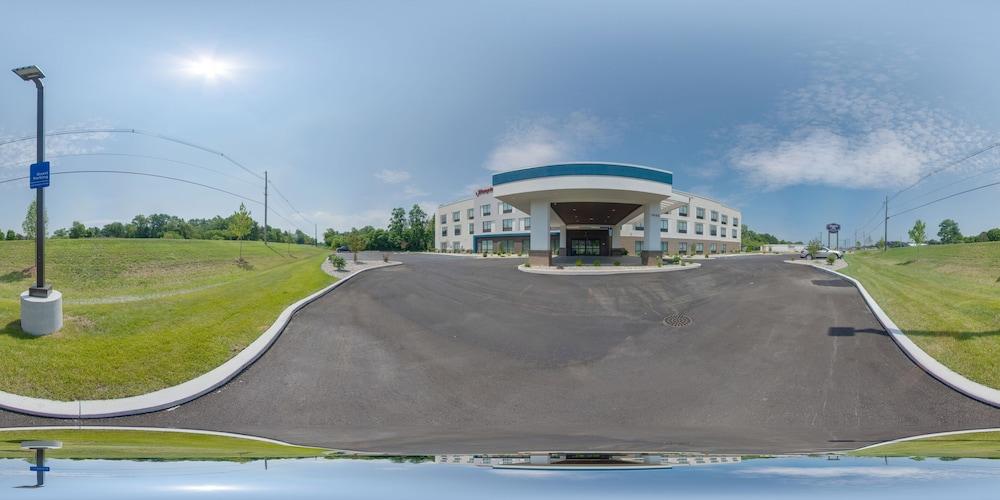 Hampton Inn Niles photo 21