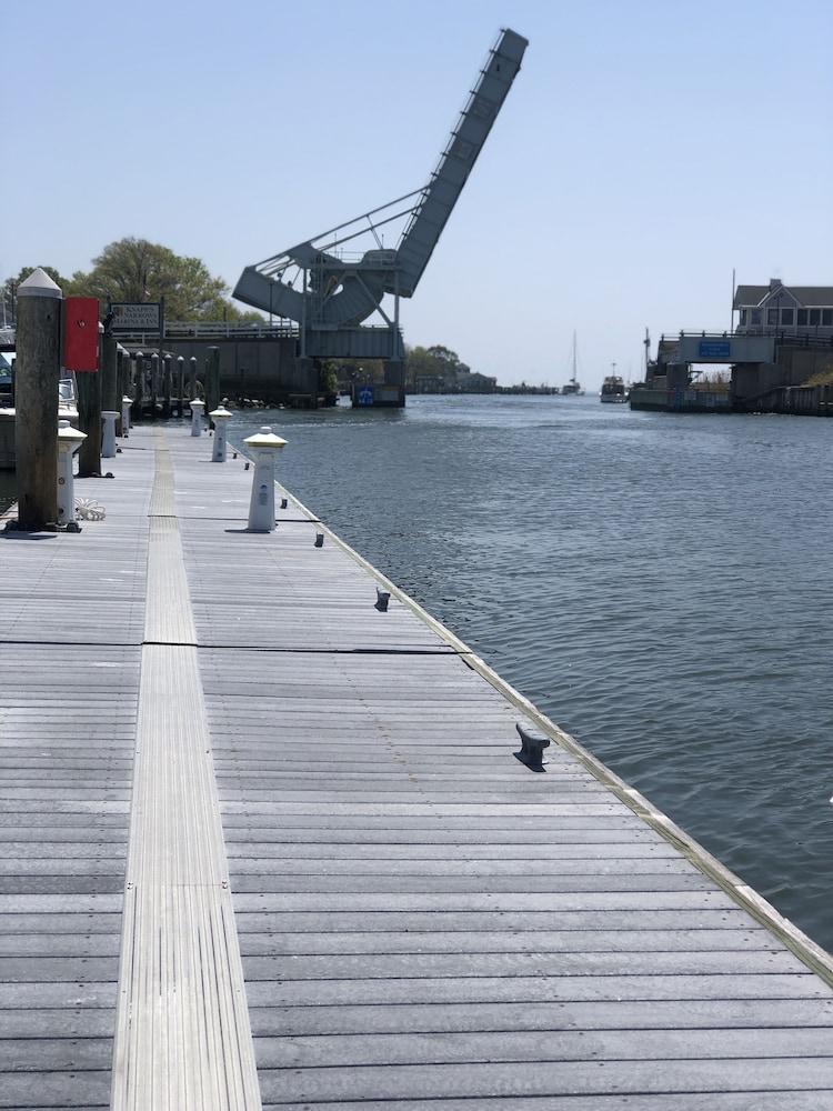 Knapps Narrows Marina & Inn photo 17
