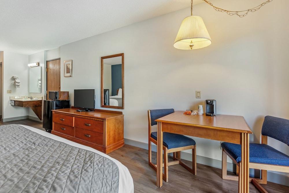 Polynesian Hotel & Suites Wisconsin Dells/Lake Delton photo 18