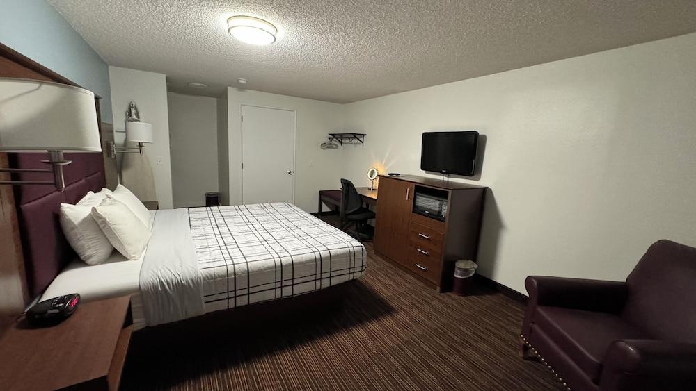 Morgan Inn And Suites photo 50