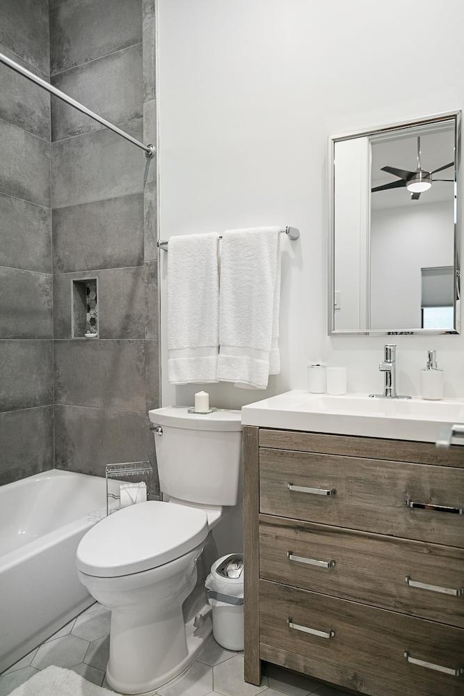 Buffalo Heights photo 34