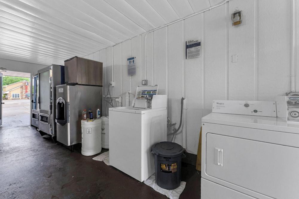 Motel 6 Branson, MO photo 35
