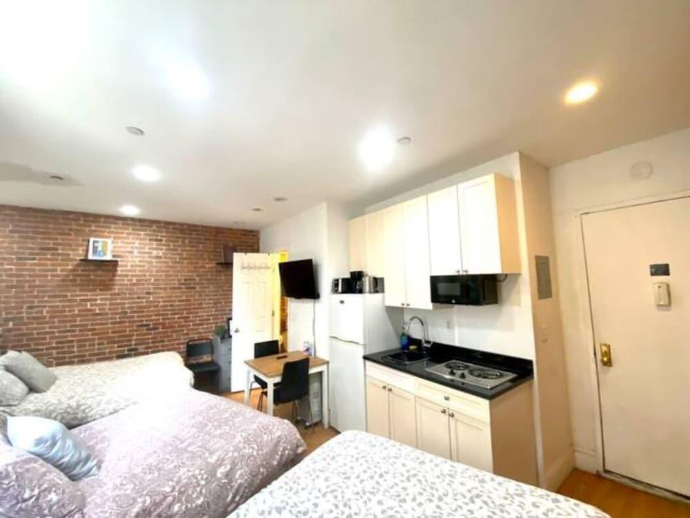 The Nomad Suites & Apartments photo 27