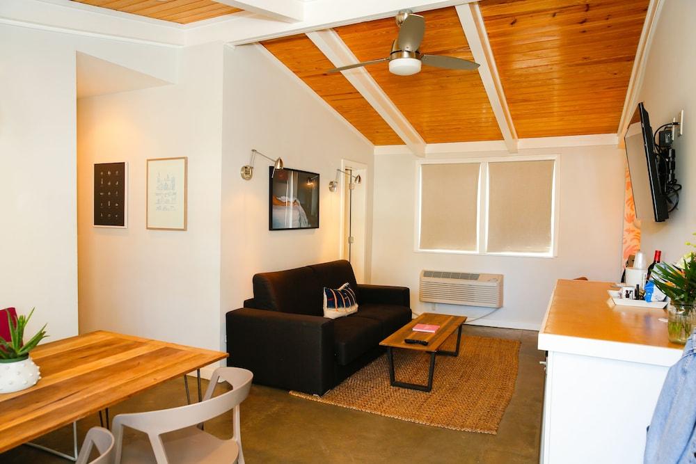 The Hotel Palms photo 13