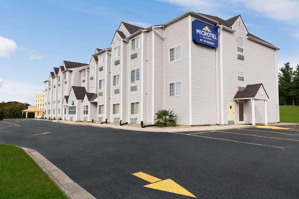 Microtel Inn & Suites by Wyndham Thomasville/High Point/Lexi photo 14