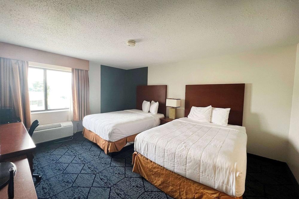 Baymont by Wyndham Columbia, MO photo 6