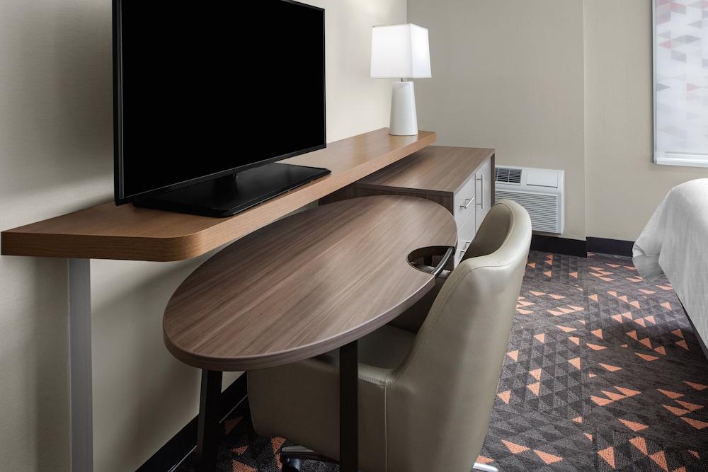 Holiday Inn Hasbrouck Heights-Meadowlands by IHG photo 31