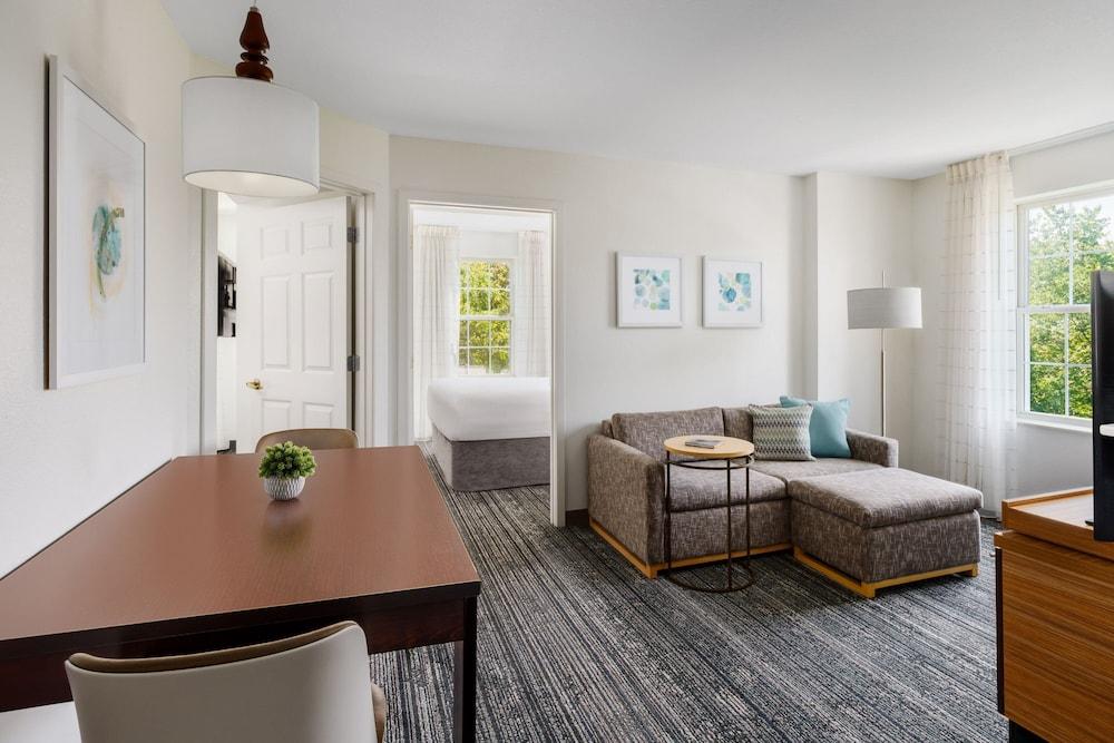 TownePlace Suites by Marriott Manchester photo 17