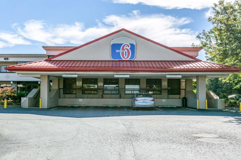 Americas Best Value Inn Edgewood photo 26