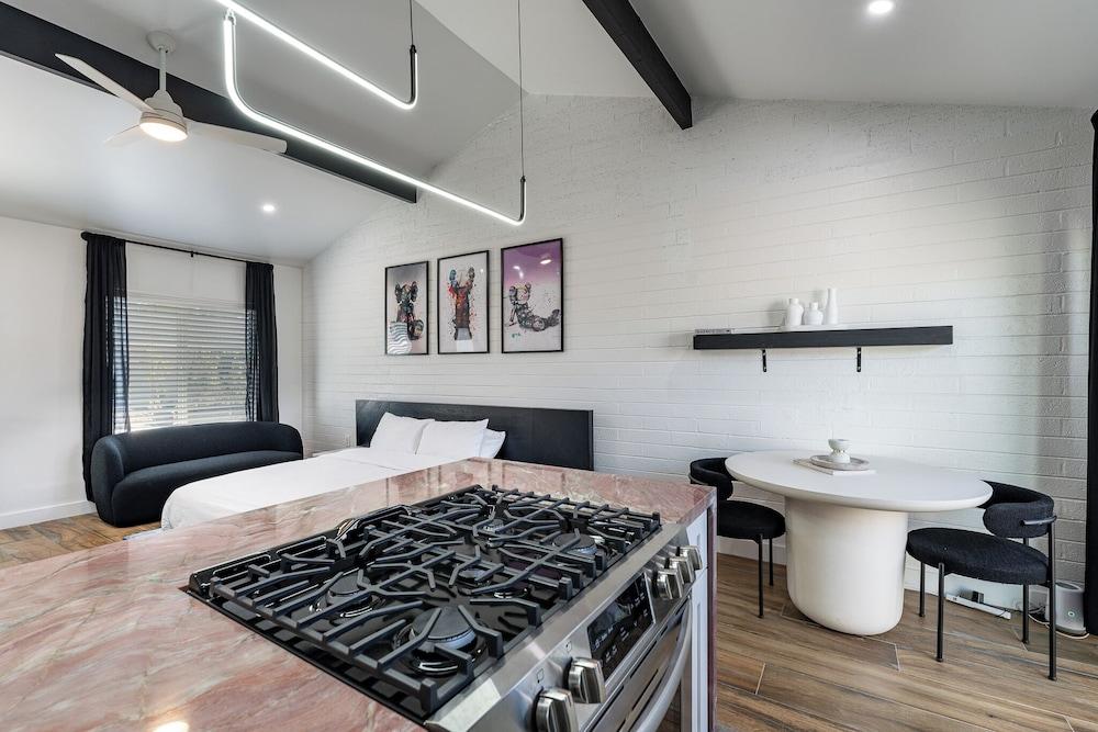 Ash & Ko Boutique Lodging photo 75