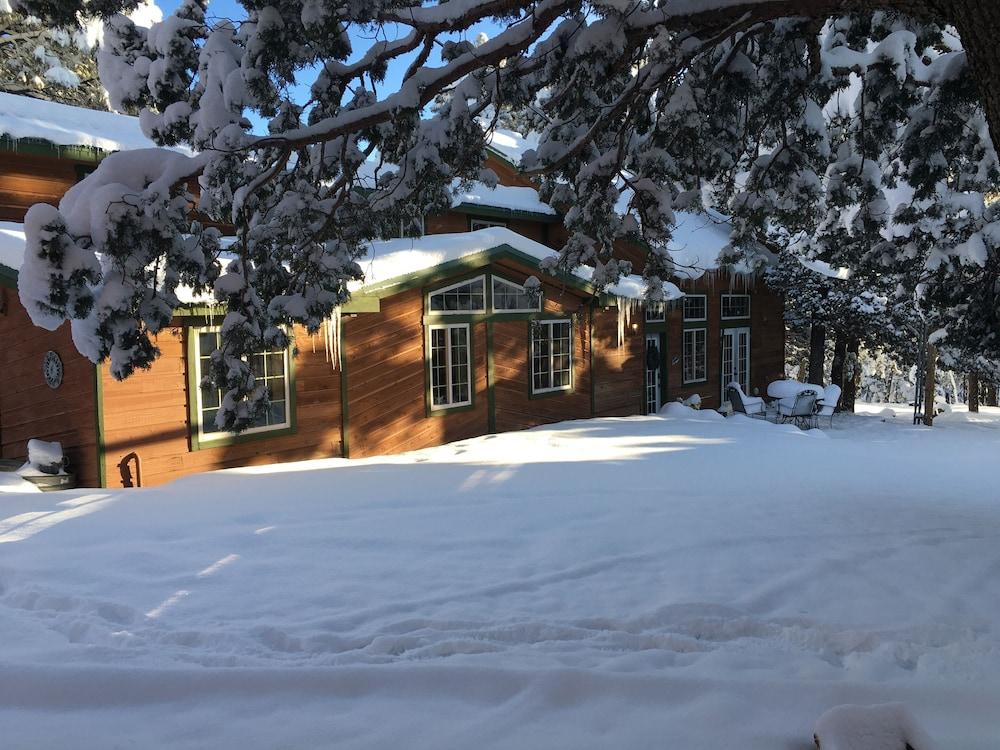 The Lodge at Lazy Bear Retreat photo 1