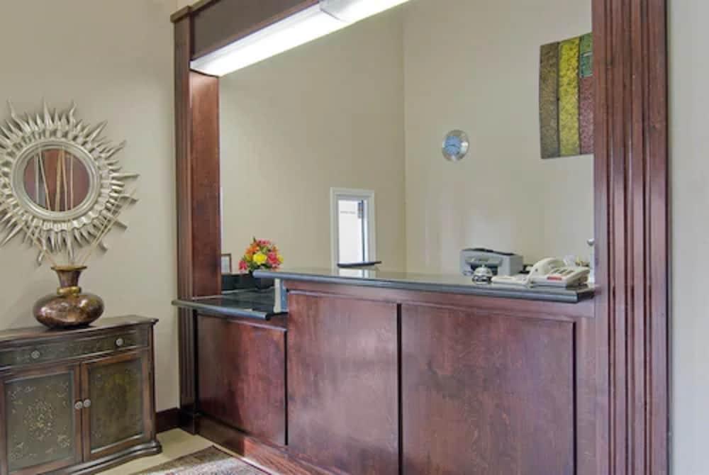 Americas Best Value Inn DeRidder photo 2