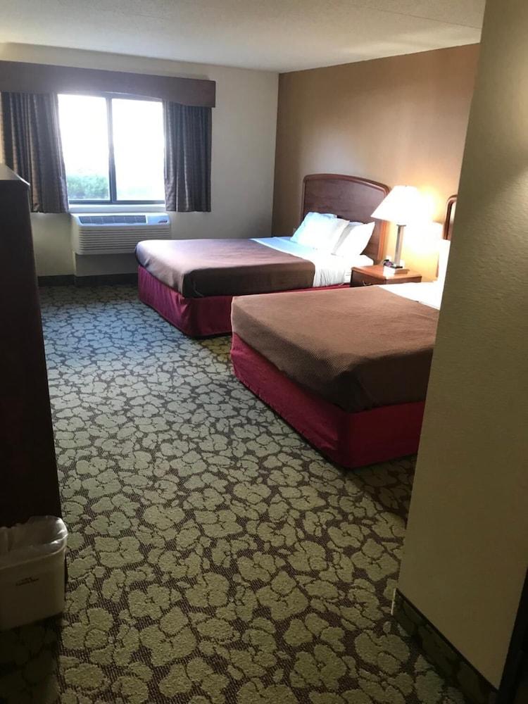AmericInn by Wyndham Appleton North/Little Chute photo 26