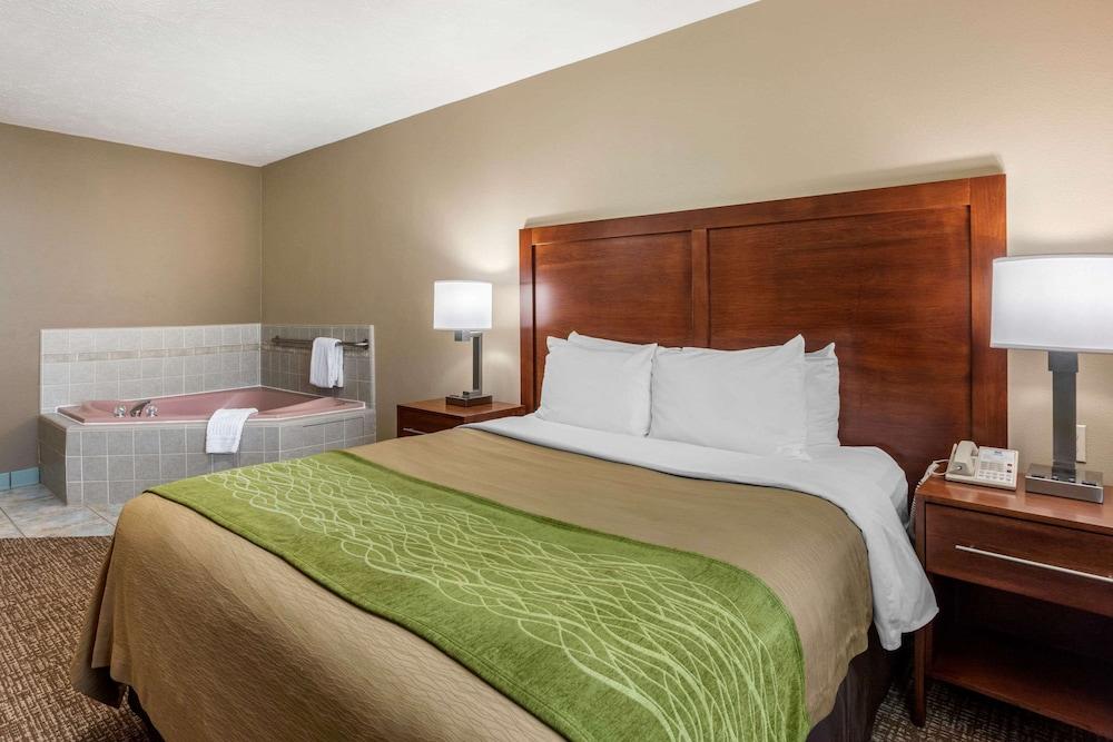 Comfort Inn & Suites El Centro I - 8 photo 35