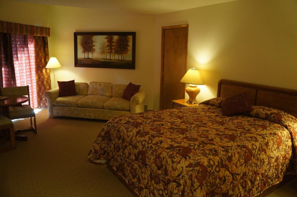 Greenbrier Inn photo 56