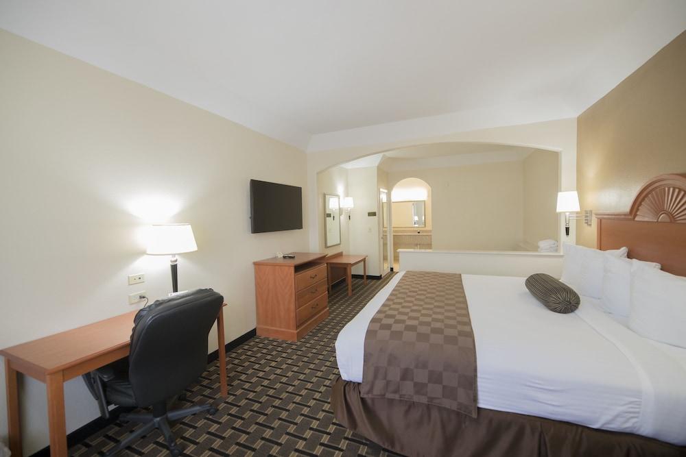 Motel 6 Tyler, TX photo 8