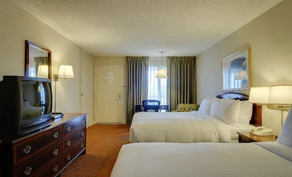 Vagabond Inn Executive San Francisco Airport photo 17