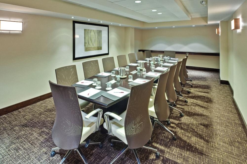 Crowne Plaza Chicago Ohare Hotel & Conf Ctr by IHG photo 66