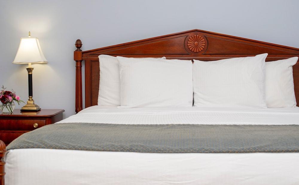 Athenaeum Hotel photo 4