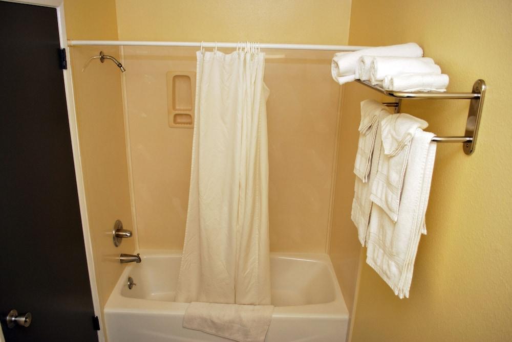 Budget Inn Anaheim photo 16