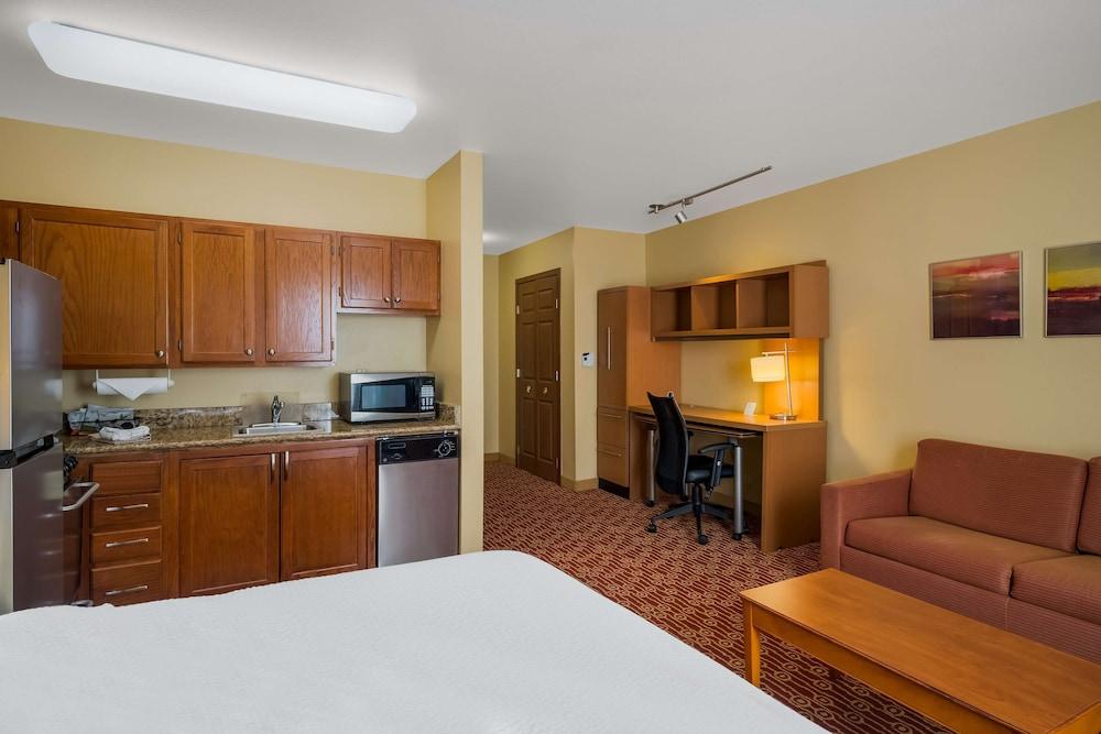 Sonesta Simply Suites Detroit Novi photo 23