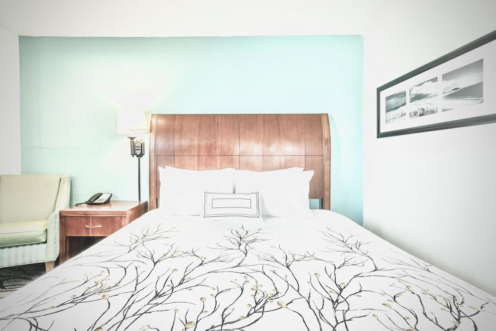 Ocean Sands Beach Boutique Inn - Stay At the Beach photo 27