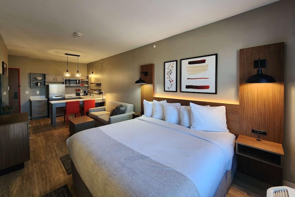 Hawthorn Extended Stay by Wyndham Del Rio photo 11