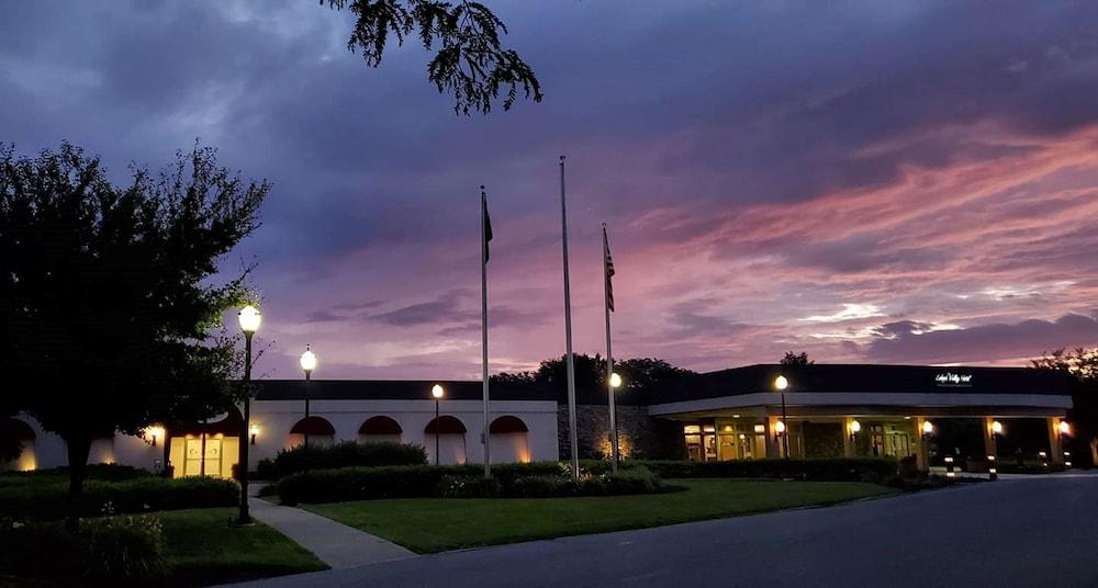 SureStay Plus Hotel by Best Western Lehigh Valley photo 1