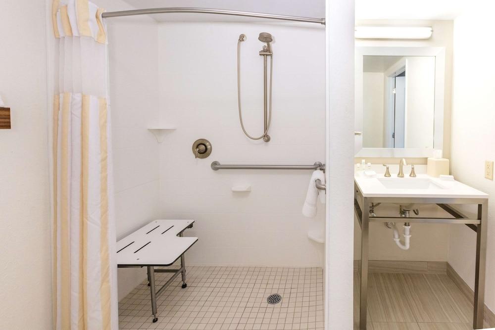 Hilton Garden Inn Jacksonville Airport photo 41