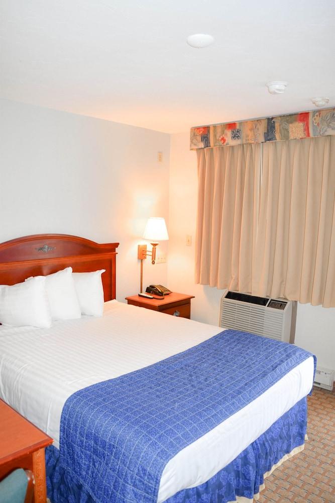 Knights Inn North Attleboro photo 22