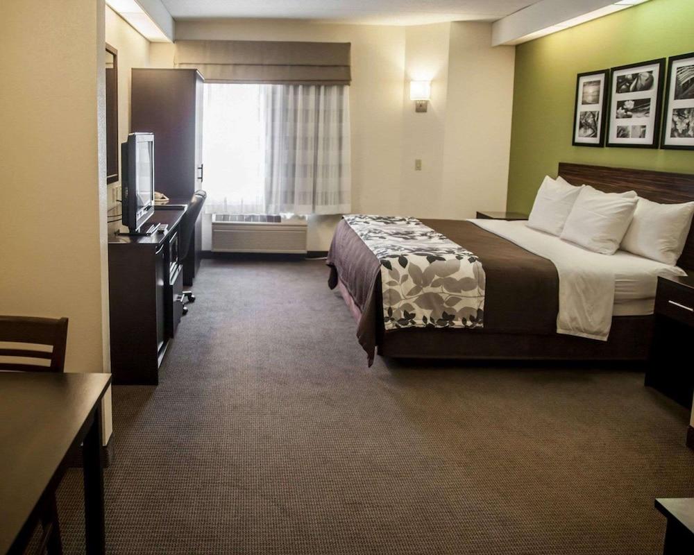 Sleep Inn & Suites photo 35
