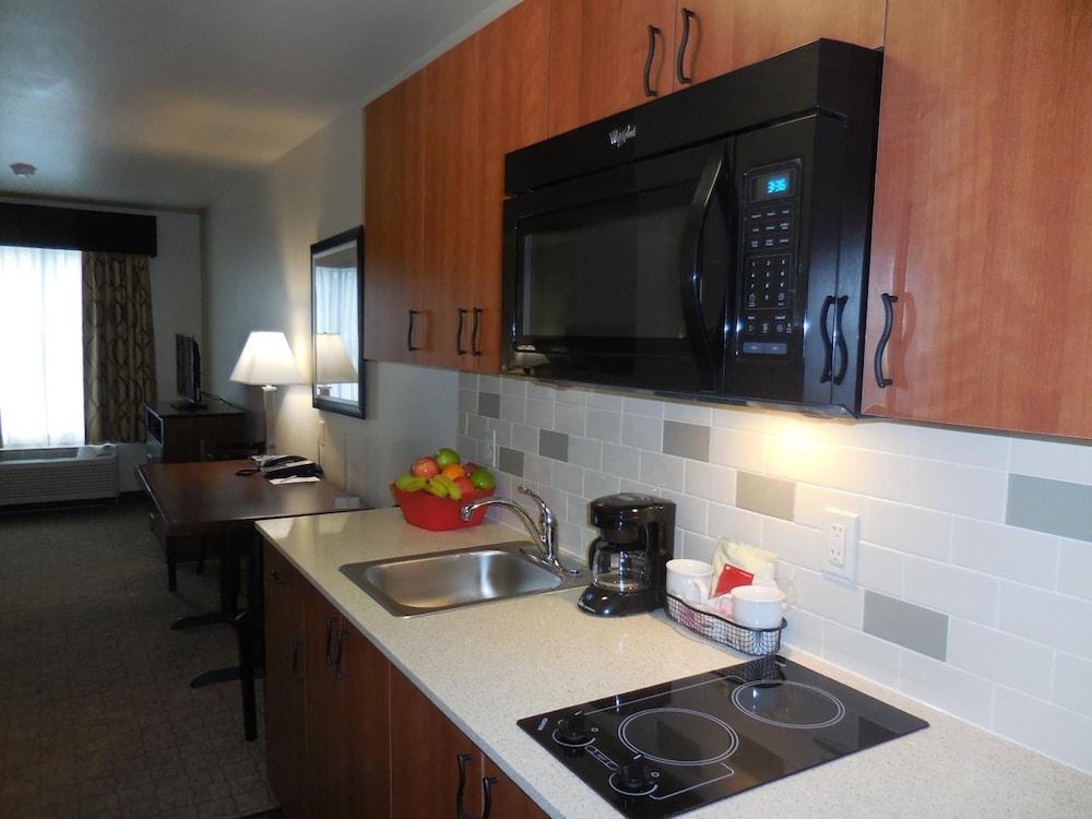 Ledgestone Suites Hotel Vernal photo 20